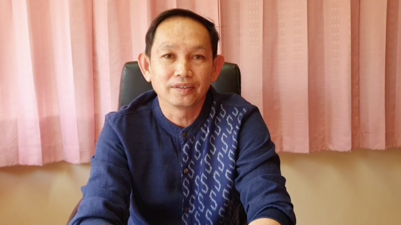 เป็นเรื่องเข้าใจผิด คลิปแชร์สนั่นโซเชียล ผอ.ตบหน้าเด็ก สั่งสอนที่ไม่ยอมโกนหนวด