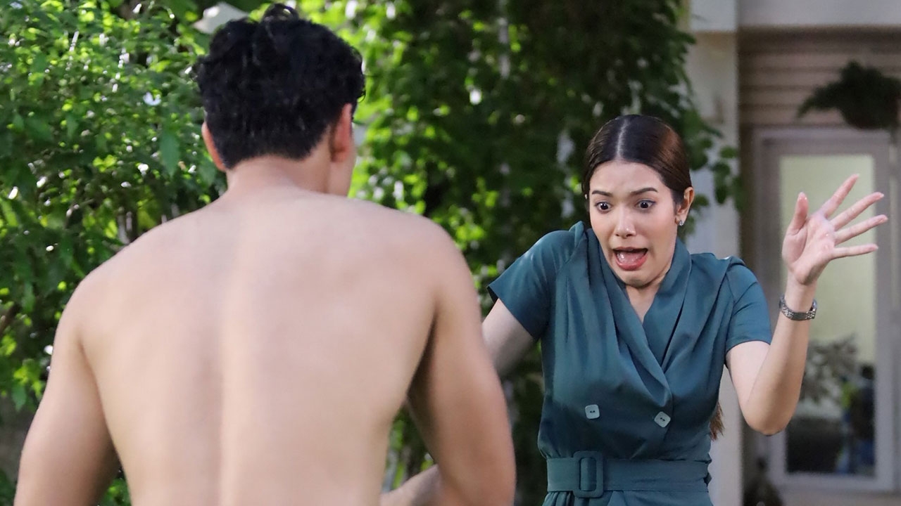 เกรซ ตาค้าง โอ๊ต นุ่งผ้าขาวม้าอาบน้ำโชว์ทีเด็ด ใน รักแท้แซ่บหลาย EP.18