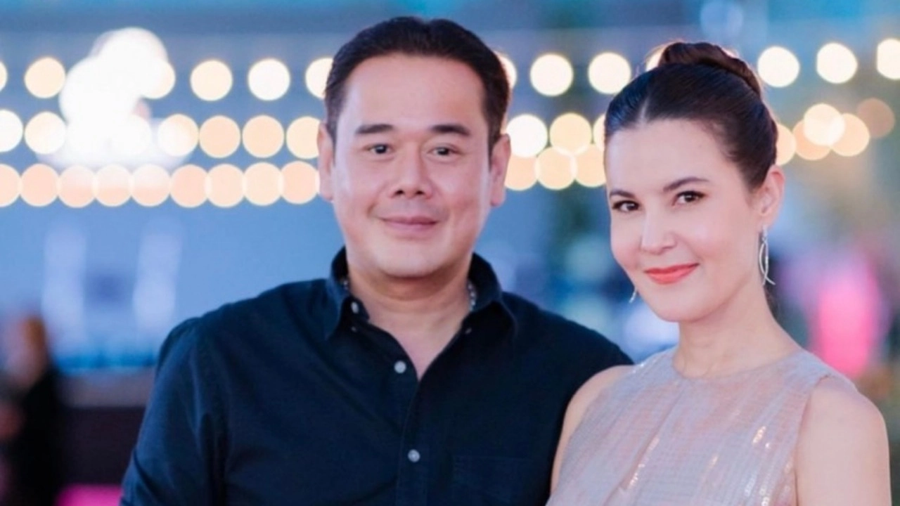 เป๊ก สัณณ์ชัย อวดความหวานคบ ธัญญ่า 20 ปี ประกาศชัดใครมายุ่งตายสถานเดียว