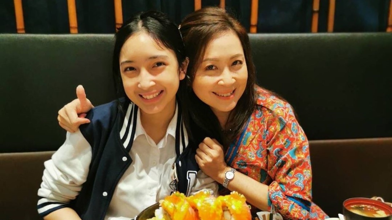 กวาง-น็อต สุดปลื้ม น้องเนย ลูกสาว สอบติดได้ทุนเรียนวิศวะอินเตอร์ จุฬาฯ