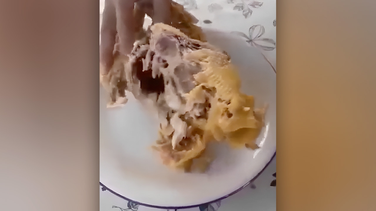 อ.เจษฎา เฉลยแล้ว หลังโซเชียลเตือนภัยไก่ไหว้เจ้าปลอม นึ่งแล้วเนื้อละลาย