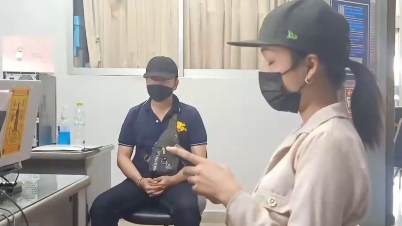 หนุ่มตามหาเจ้าสาวคนลาวช้ำ ฝ่ายหญิงตัดขาดบนโรงพัก ขอทำงานไม่กลับไปด้วย