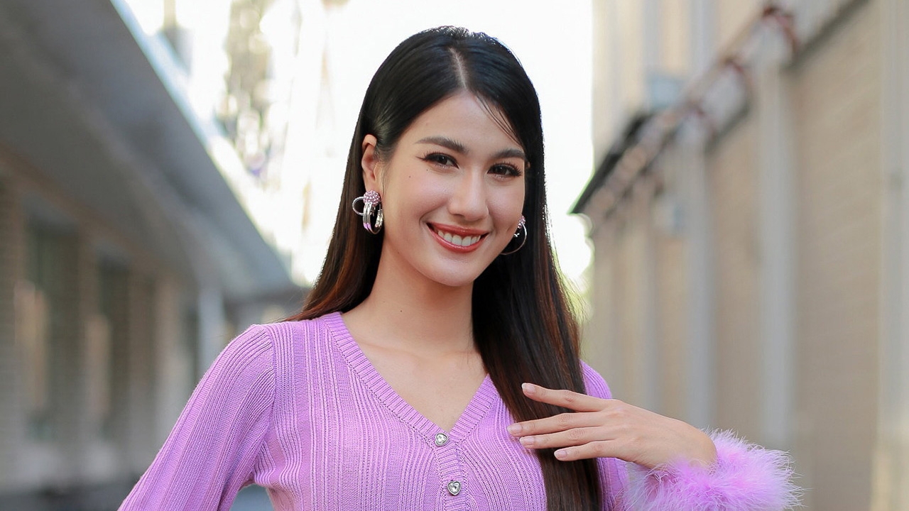 ปีทอง “พิ้งค์พลอย” ละครรุม ชวนลุ้น “เคหาสน์นางคอย” ตั้งใจแสดงสุดฝีมือ