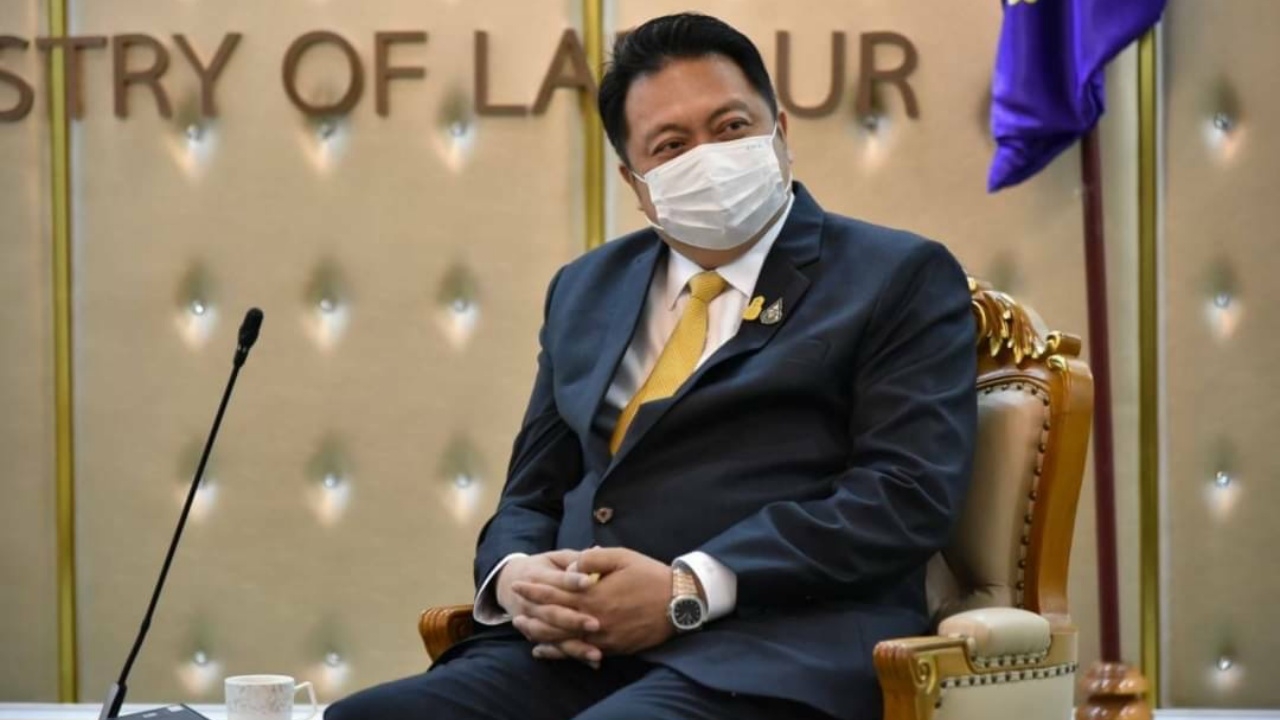 "สุชาติ" สั่งปูพรมลุยตรวจสอบต่างชาติ แย่งอาชีพคนไทยทั่วประเทศ