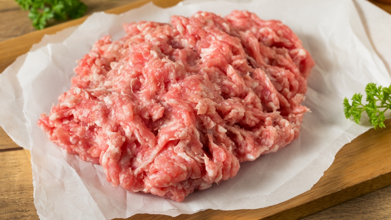 จบที่ตรงไหน สาวเถียงกับเพื่อน ตกลง "หมูสับ" ต้องล้างมั้ย