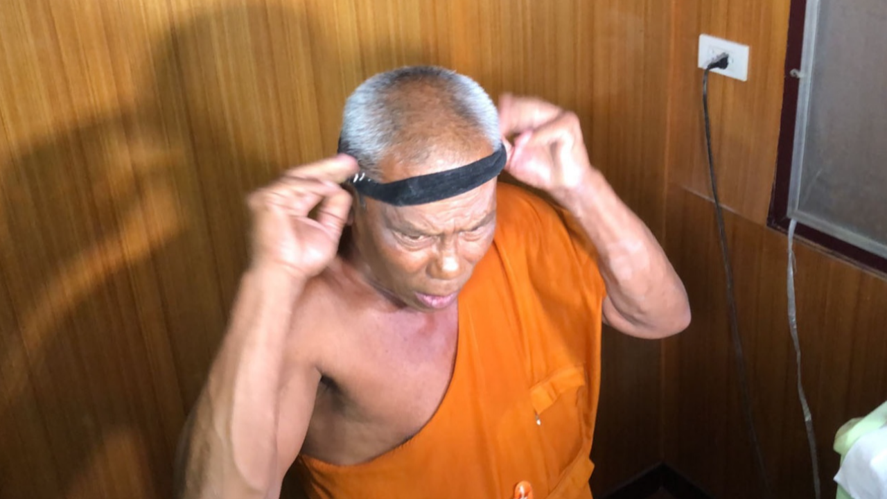 ชาวบ้านหัวจะปวด จี้ตรวจสอบ "พระอ๋อย" พระคาดผม รีเทิร์นบวชใหม่