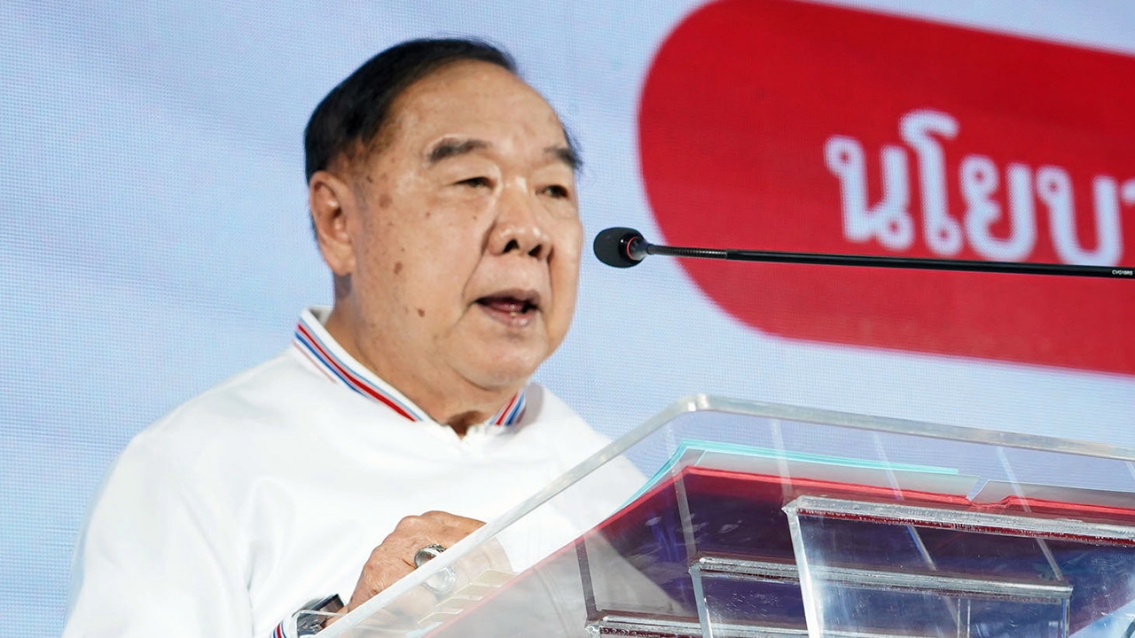 บัตรคนจน 700 บาท "บิ๊กป้อม" พร้อมลงชิงนายกฯ เลขา กกต.สั่ง จับพิรุธ รมต.แฝงหาเสียง