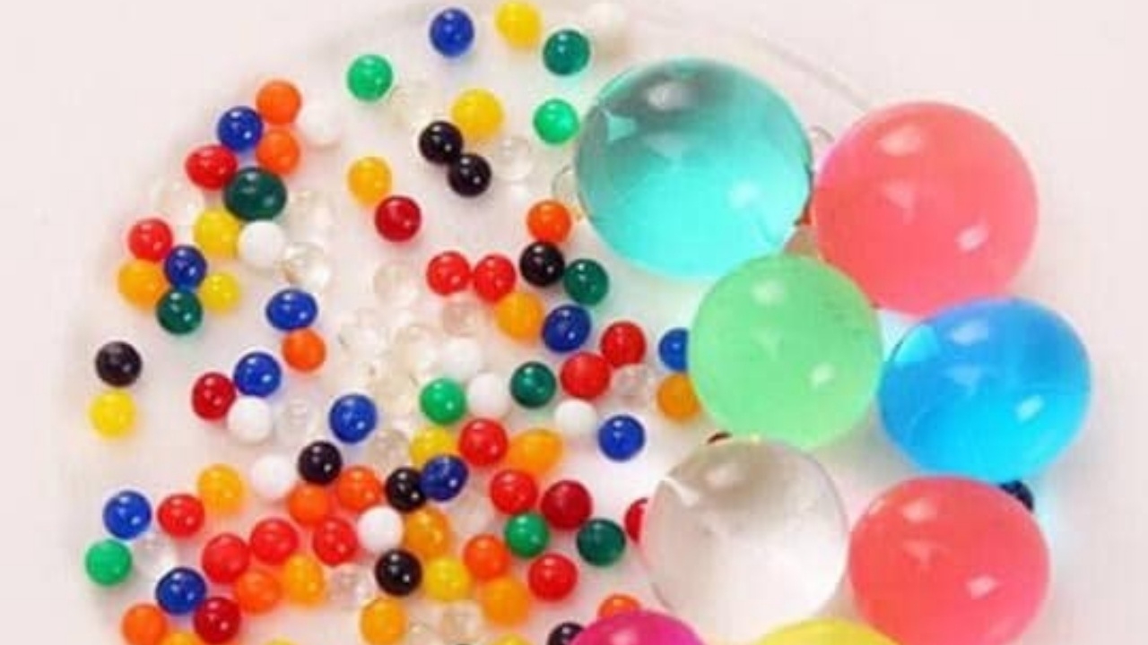 บีบหัวใจคนเป็นแม่ ลูกกิน "เบบี้คริสตัล" ขยายใหญ่จนลำไส้เล็กอุดตัน ต้องผ่าตัดด่วน