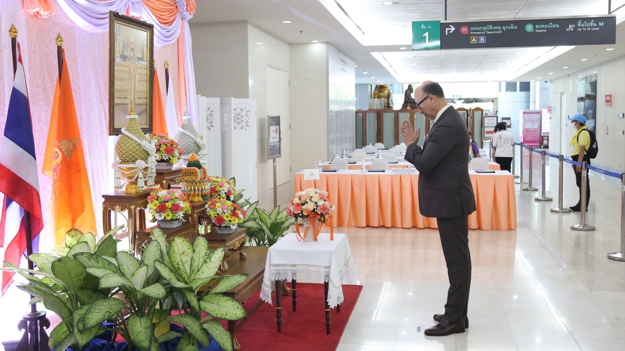 เอกอัครราชทูตแห่งราชอาณาจักรโมร็อกโก ลงนามถวายพระพร "พระองค์ภา"
