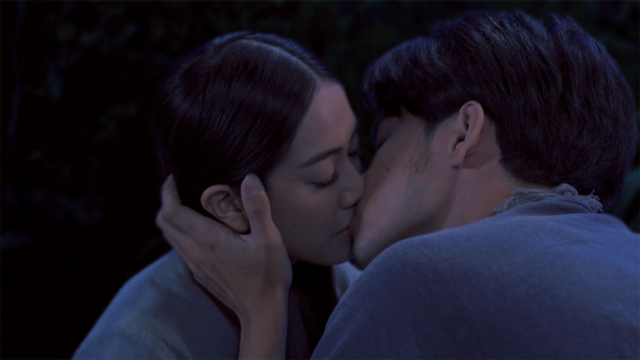 มายด์ สุดเขิน เข้าฉากเลิฟซีนครั้งแรกกับ เก้า ในละคร "นางนาค สะใภ้พระโขนง"