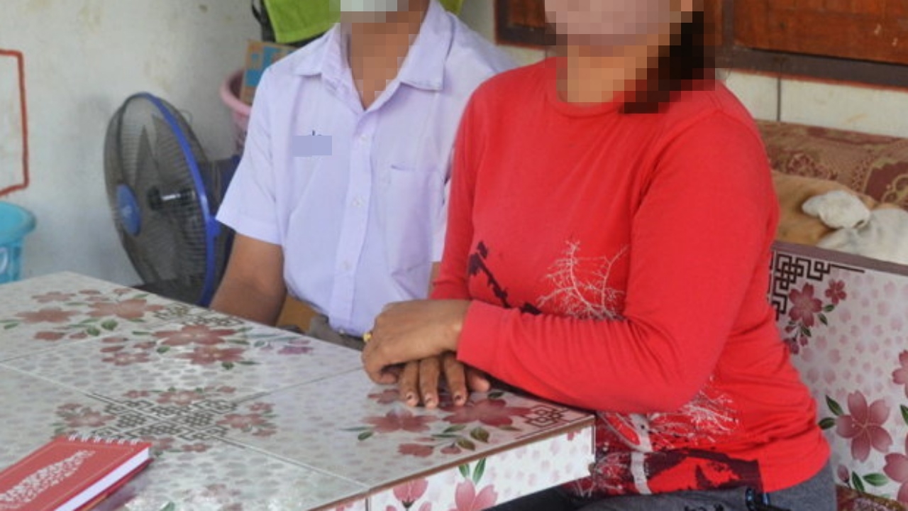 สาวช่วยครอบครัวเด็ก 18 ติดแพทย์ แฉจนทิพย์ อ้างแม่ใส่ทอง เที่ยวผับ