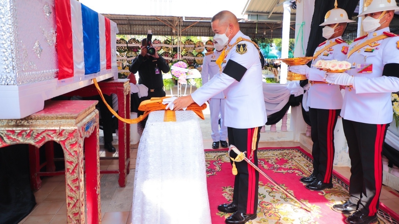 ผบ.ทบ.-ผบ.ทสส. ร่วมพิธีพระราชทานเพลิงศพ "นร.จปร." เสียชีวิตระหว่างฝึก