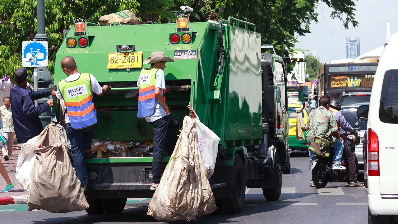 เพิ่มสเปกรถขยะใช้ไฟฟ้า กทม.นำร่องประมูลรถเก็บขนขยะใหม่ 4 พันล้านบาท