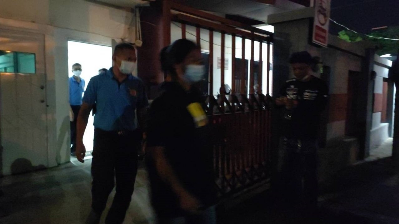 พ่อแม่น้องต่อเข้าเครื่องจับเท็จ สอบสวนนาน 11 ชม.ก่อนตำรวจบางหลวงพาตัวกลับ