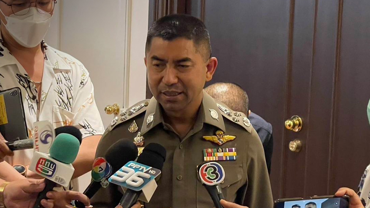 "บิ๊กโจ๊ก" จับ "หยูซินฉี" ตั้งมูลนิธิเถื่อน-แอบอ้างเบื้องสูง จ่อถอนวีซ่า