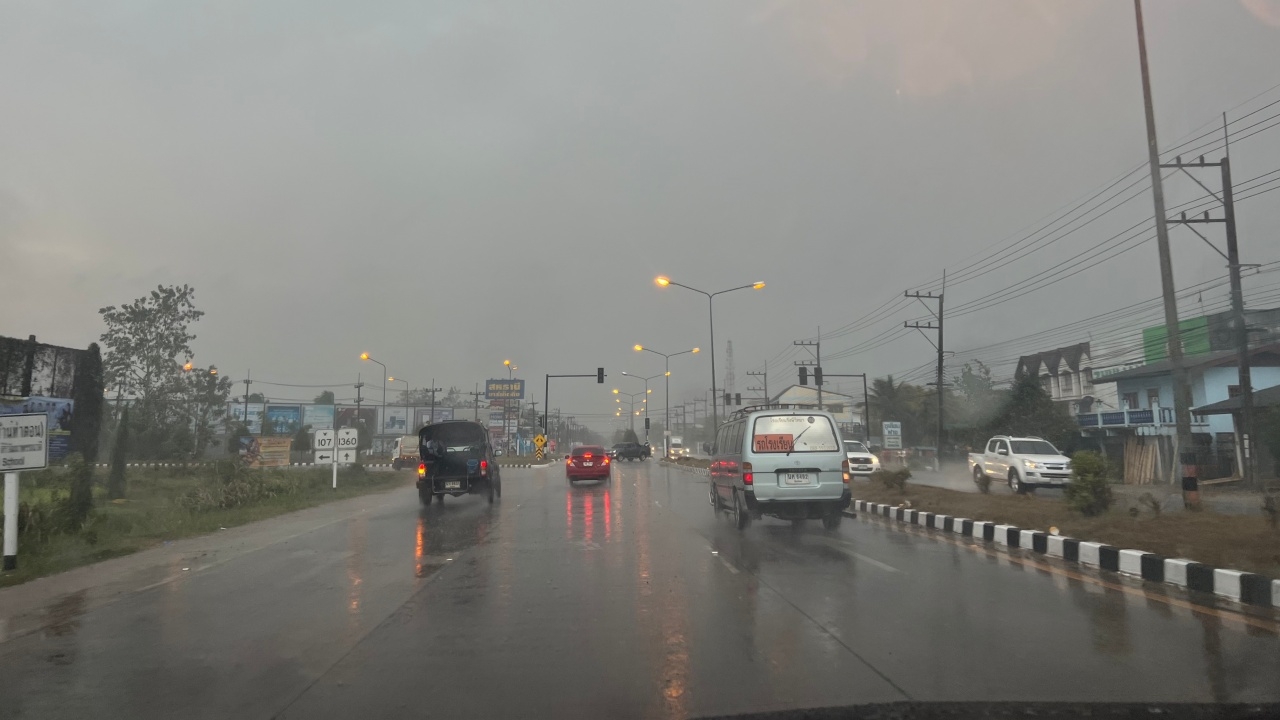 ฝนถล่ม 2 วัน คนเชียงใหม่หายใจโล่ง เหตุค่าฝุ่น PM 2.5 ลดลงทุกจุด