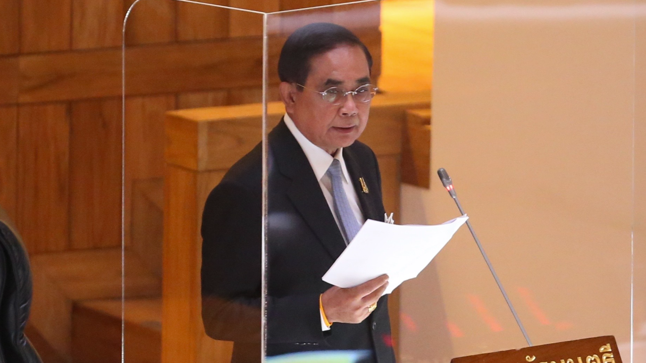 "บิ๊กตู่" สวน คดีตู้ห่าว เข้ามาก่อนปี 57 โยงบางพรรค เงินซื้อยกหมู่บ้าน 