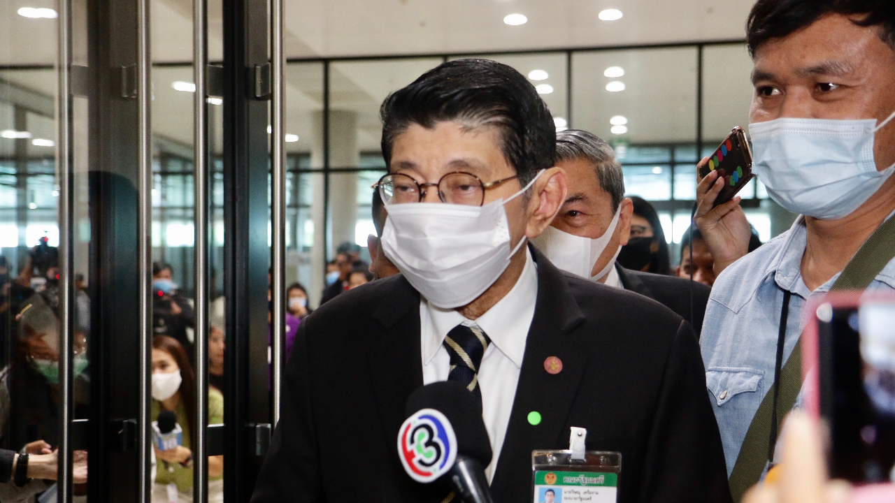 “วิษณุ” เผย ยังไม่คุยกรอบยุบสภาฯ แนะปมราษฎรเรื่องด่วนไม่ควรตีความนาน