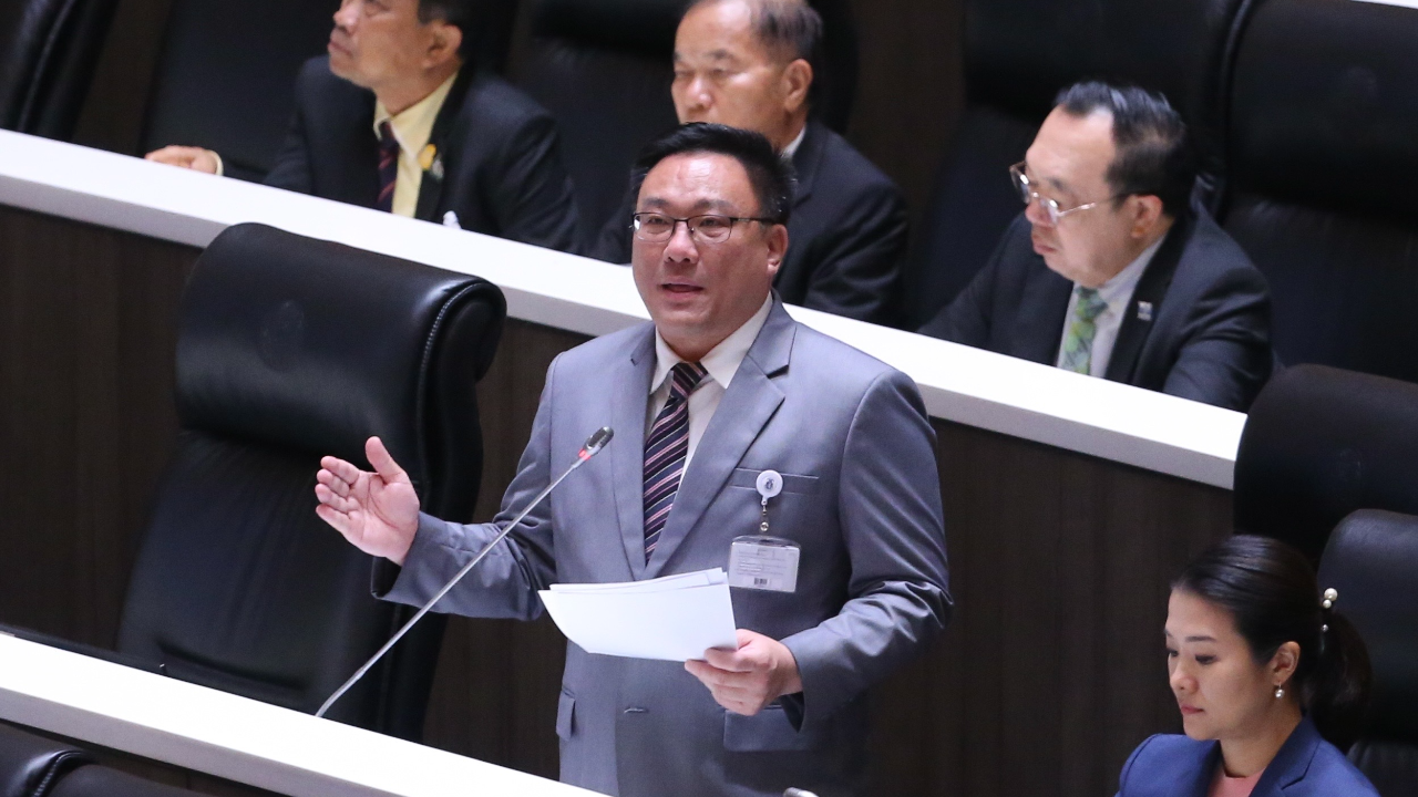 "จุลพันธ์" จี้ "ลุงตู่" ยุติบทบาท มาศึกษานโยบายจาก พท. ชี้ 8 ปีปราบโกงเน่าเฟะ