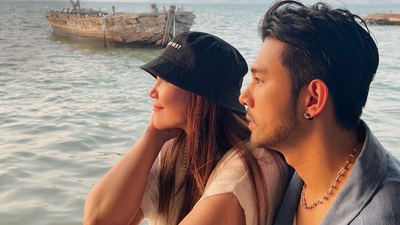 คนสนิท ทาทา ยัง ยืนยันสถานะกับหนุ่มหล่อ บุ๊ค สิคพัชศ์ หลังถูกแซวเปิดตัวแฟนใหม่