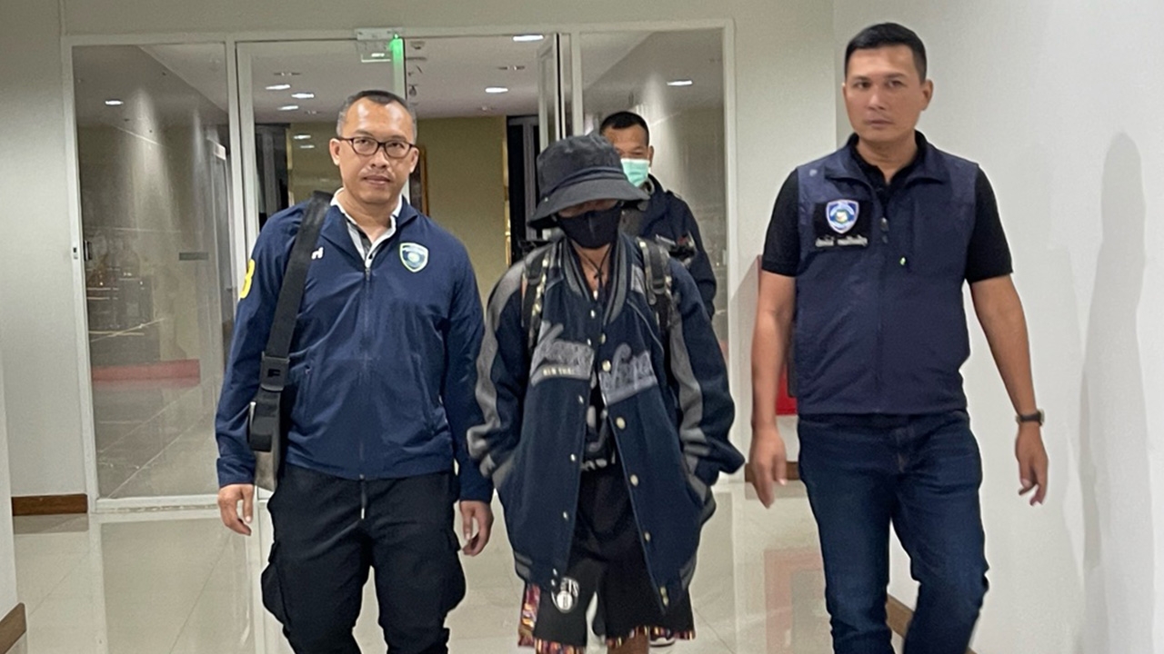 ตำรวจแจ้งข้อหา "เกียร์ MC KING" แร็ปเปอร์หนุ่ม คนแต่งเพลง "มาเก๊า 888"