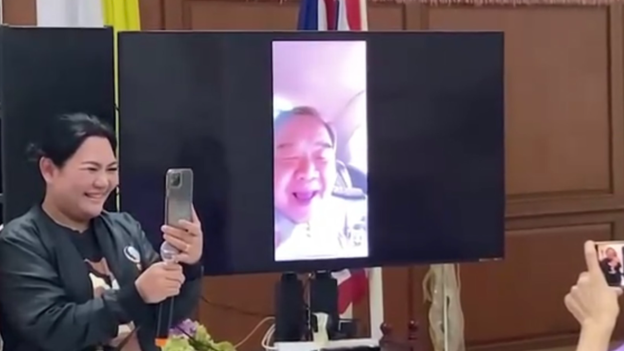 เจาะทุกกลุ่ม “ลุงป้อม” วิดีโอคอลหาผู้สูงอายุ ยันไม่ทิ้ง ชูเพิ่มเบี้ยยังชีพ