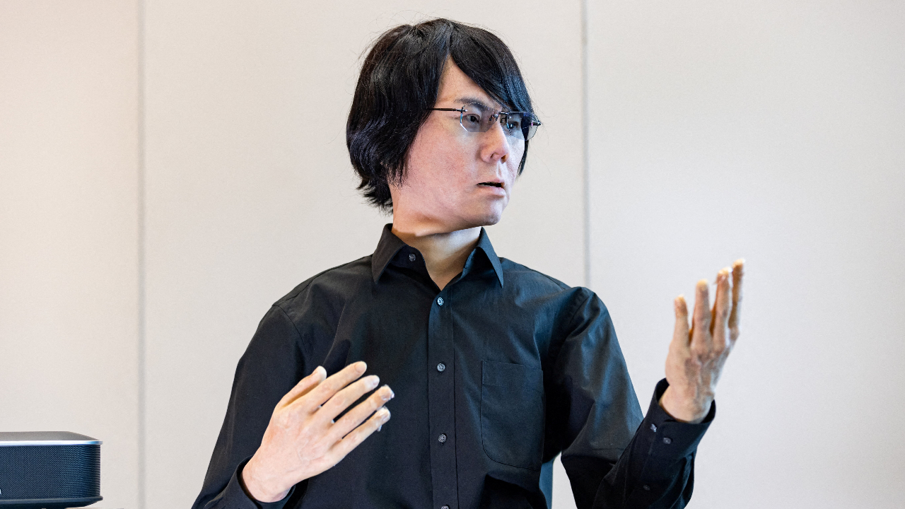 โชว์เคสหุ่นยนต์คล้ายมนุษย์ ในงานประชุม UN เตรียมท้าทายโลกแห่งอนาคต