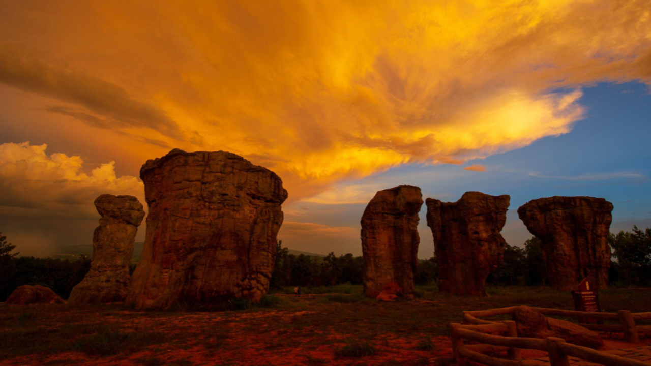 อัปเดต 5 ที่เที่ยวใหม่สุดอันซีนของ "ภาคอีสาน" ประเทศไทย