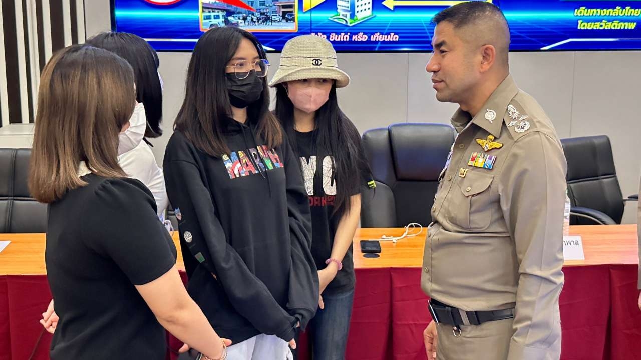 "บิ๊กโจ๊ก" ช่วย 5 สาวไทย ถูกหลอกค้ากาม เมืองป๊อก พร้อมจับหญิงหลอกลวง