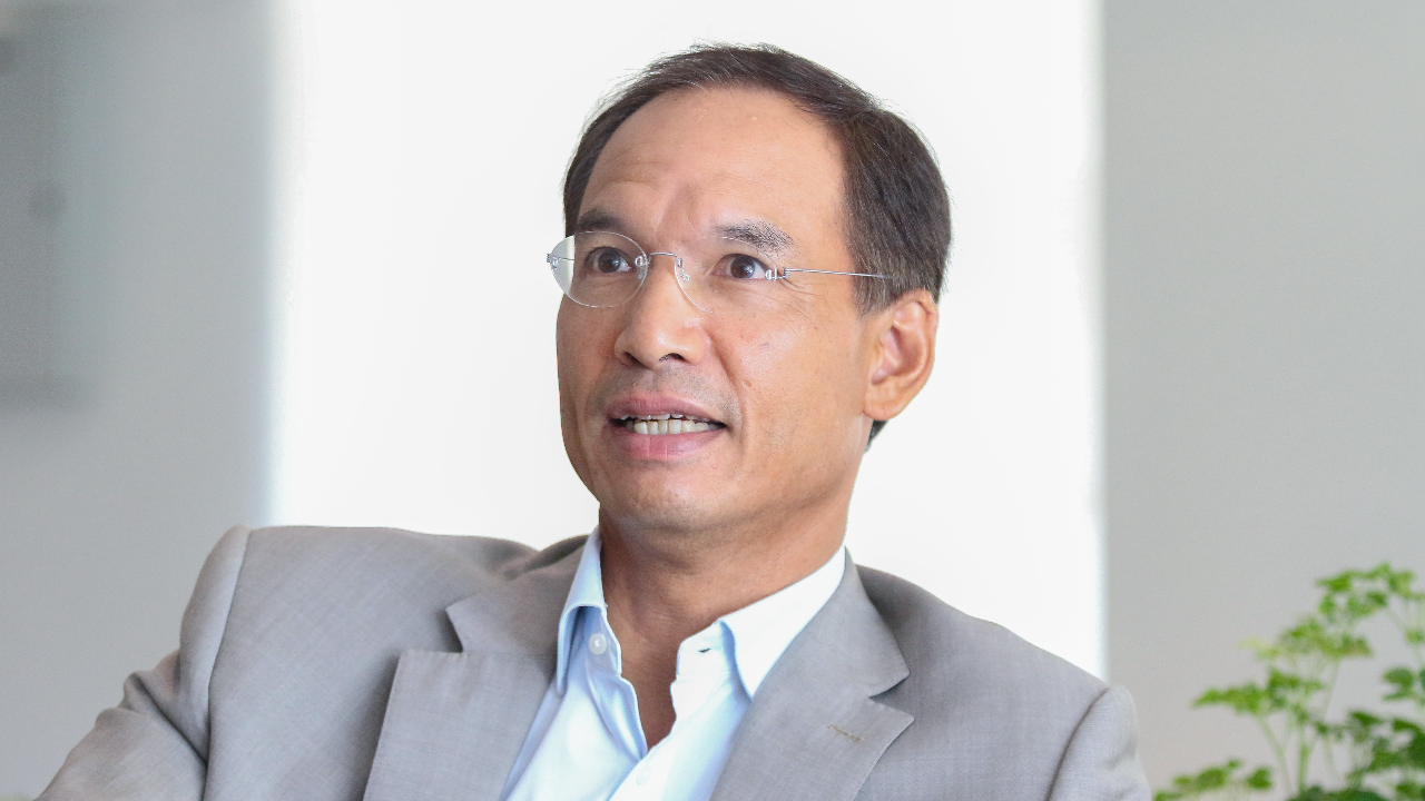 “กรณ์” แจงดราม่าทะเบียนรถ 151 โยง “พิธา” ลั่น ไม่ใช่คนแอบแซะโง่ๆ แบบนี้