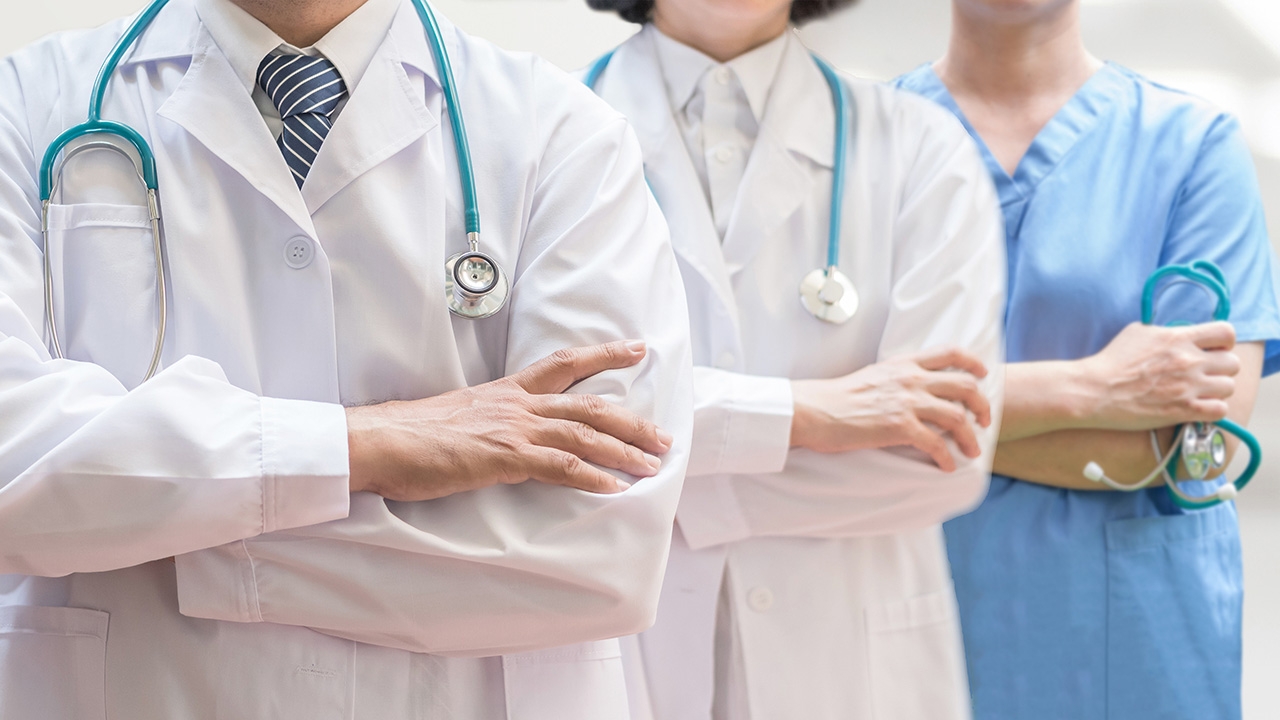 คืนหมอสู่ระบบ ฝ่ามรสุม รพ.รัฐ