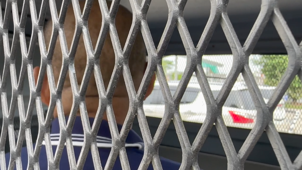 หิ้ว "อดีตเจ้าอาวาส" ฉาว ฝากขังคดีปืน พร้อมจ่ออายัดล่วงละเมิดทางเพศ