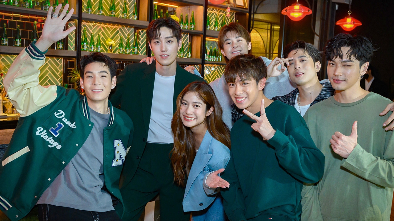 จับตา มะปราง-โอบ ร่วมเฟรมปาร์ตี้กับแก๊งเพื่อนหลังมีข่าวลือเรื่องความรัก