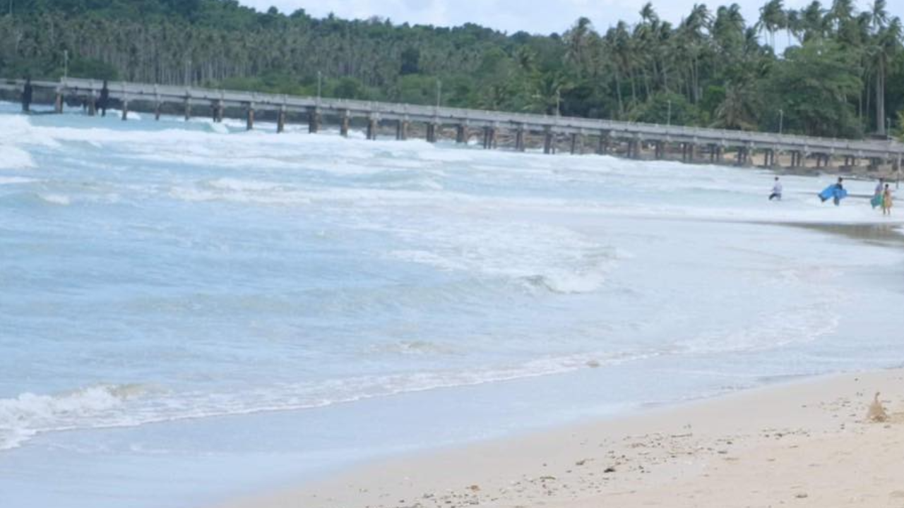 หนุ่มเล่านาทีชีวิต เจอคลื่นทะเลดูด ทำให้ต้องสูญเสียเพื่อนสนิทไปตลอดกาล