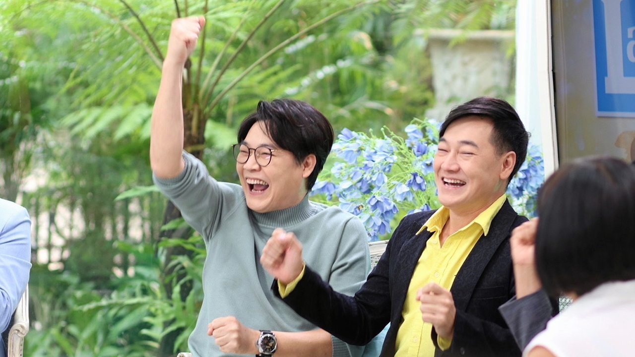 "ฝันดี-ฝันเด่น" เปิดหมดเปลือก! ไอดอลฝาแฝดยุค 90 "Club Friday Show"