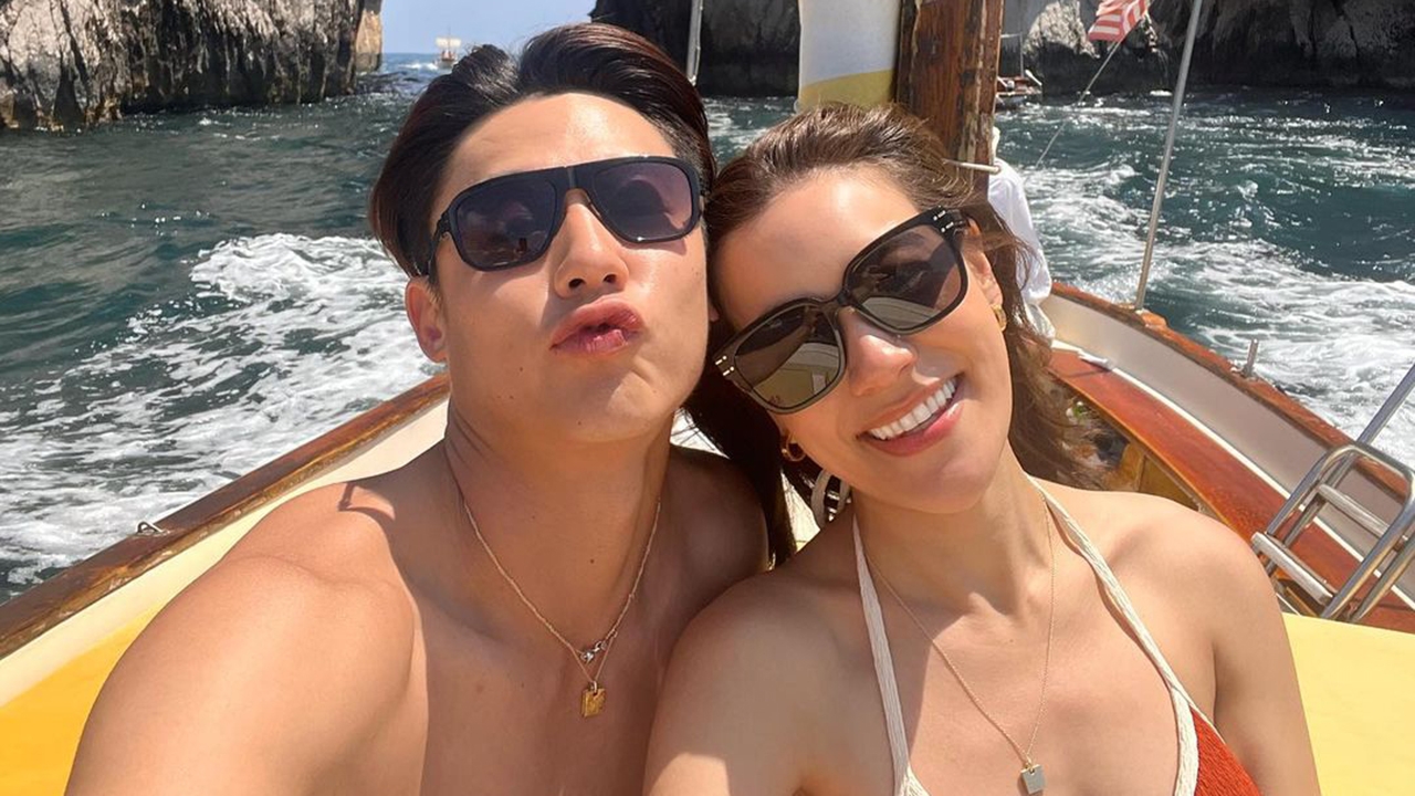 หวานไม่แพ้เพื่อน "หมาก-คิมเบอร์ลี่" ไม่อยากอยู่เป็น กขค. เลยขอปลีกตัวไปล่องทะเลกันสองคน