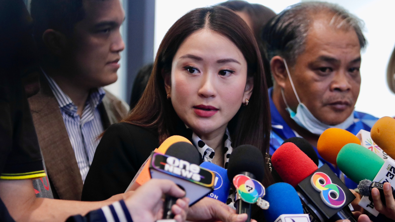 “อิ๊งค์” รับครอบครัวห่วง “ทักษิณ” กลับไทย ปัดข่าว "เพื่อไทย" พลิกขั้ว 