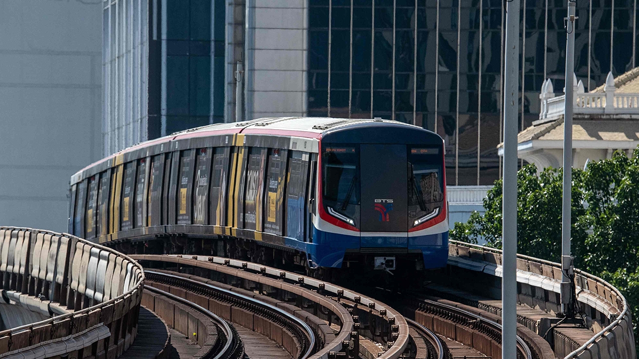 "อนุพงษ์" โยนรัฐบาลใหม่แก้หนี้บีทีเอส