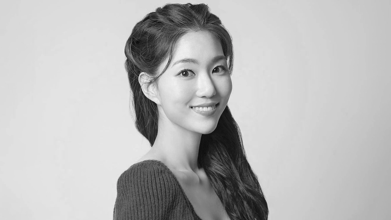 韩国女演员朴秀莲他在回家的路上摔下楼梯后死亡。