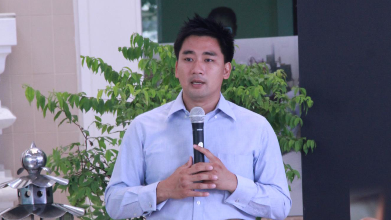 ชี้ “หยก” คือเหยื่อ อัดก้าวไกล ปัดเรื่องให้พ้นตัว ทั้งที่เคยปลุกยกเลิกใส่ชุดนักเรียน