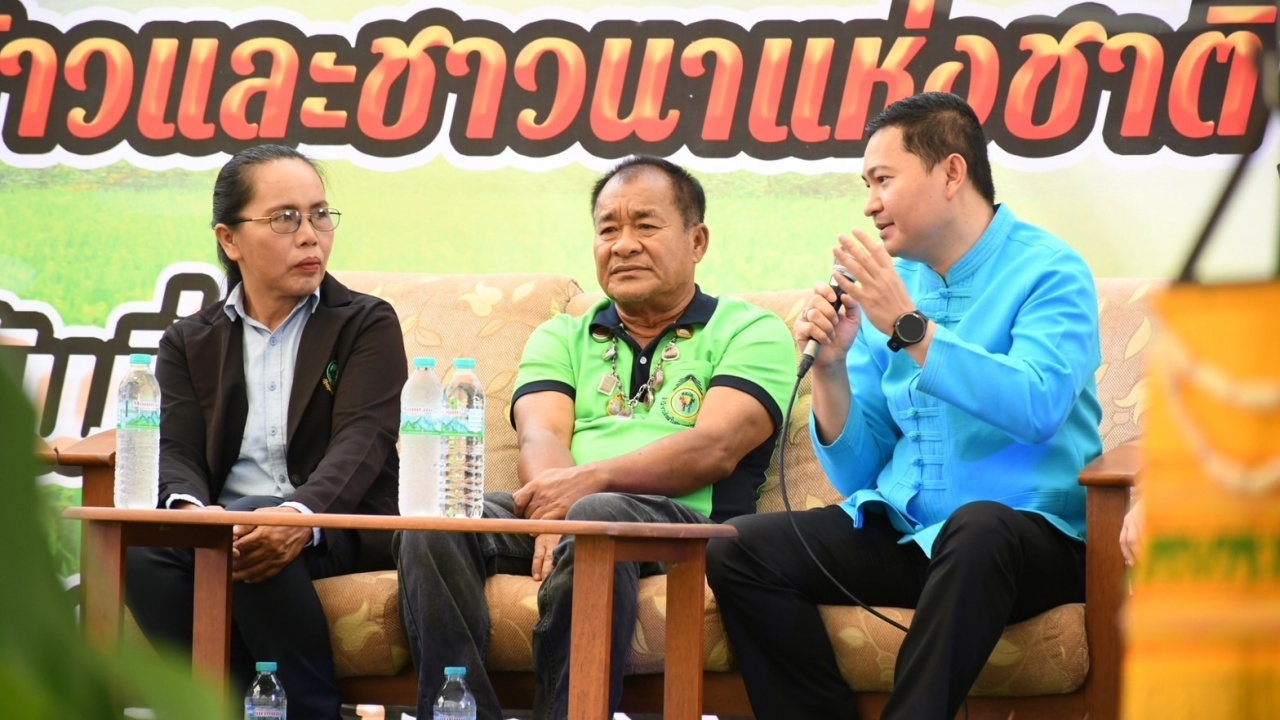 เกษตรกรปลื้ม ร่วมกิจกรรมวันข้าวและชาวนา ได้ความรู้นำไปปรับใช้ทำนา