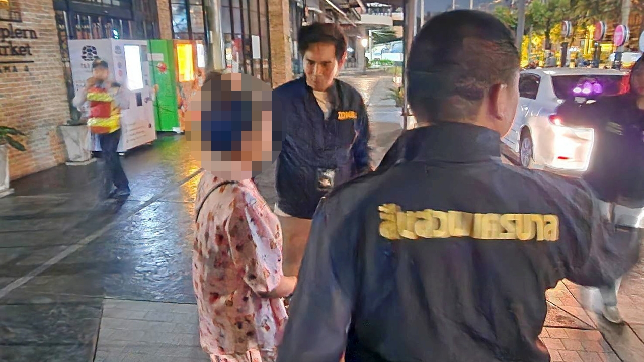 จับบช.ม้าแก๊งคอล ต้มนร.หญิงซื้อไอแพดขายเครื่องละ 990 บาท สุดท้ายหมด 6,500 เหยื่อโฮไลฟ์สดแฉ