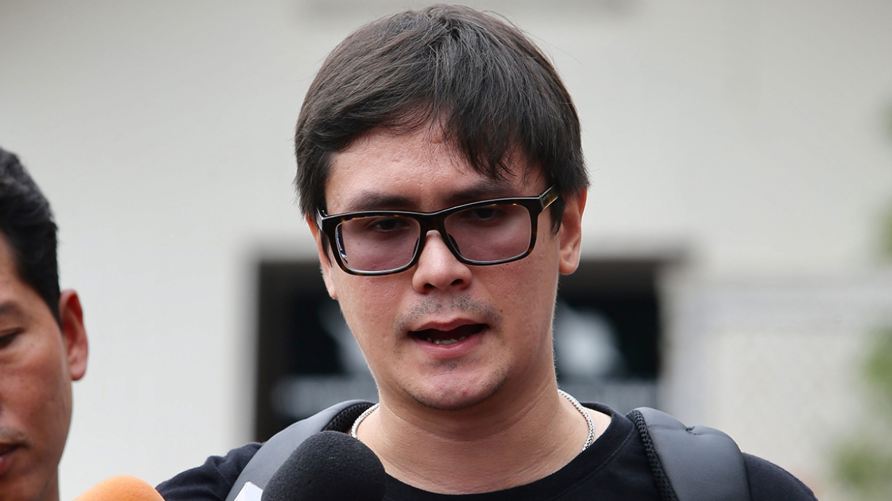 "รังสิมันต์ โรม" ปัด ก้าวไกล เอี่ยวเบื้องหลัง "น้องหยก" เชื่อ ตัดสินใจเอง 