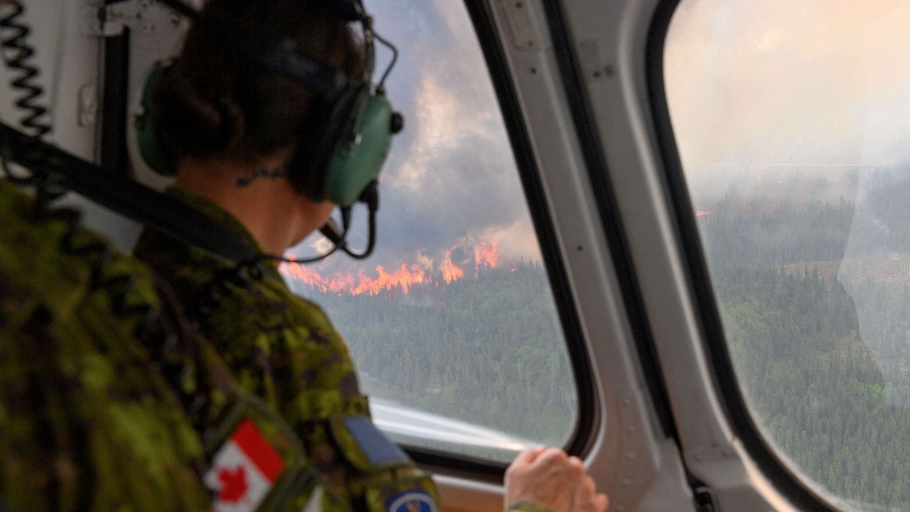 สหรัฐฯ เตรียมส่งข้อมูลดาวเทียมให้แคนาดา ช่วยควบคุมไฟป่า