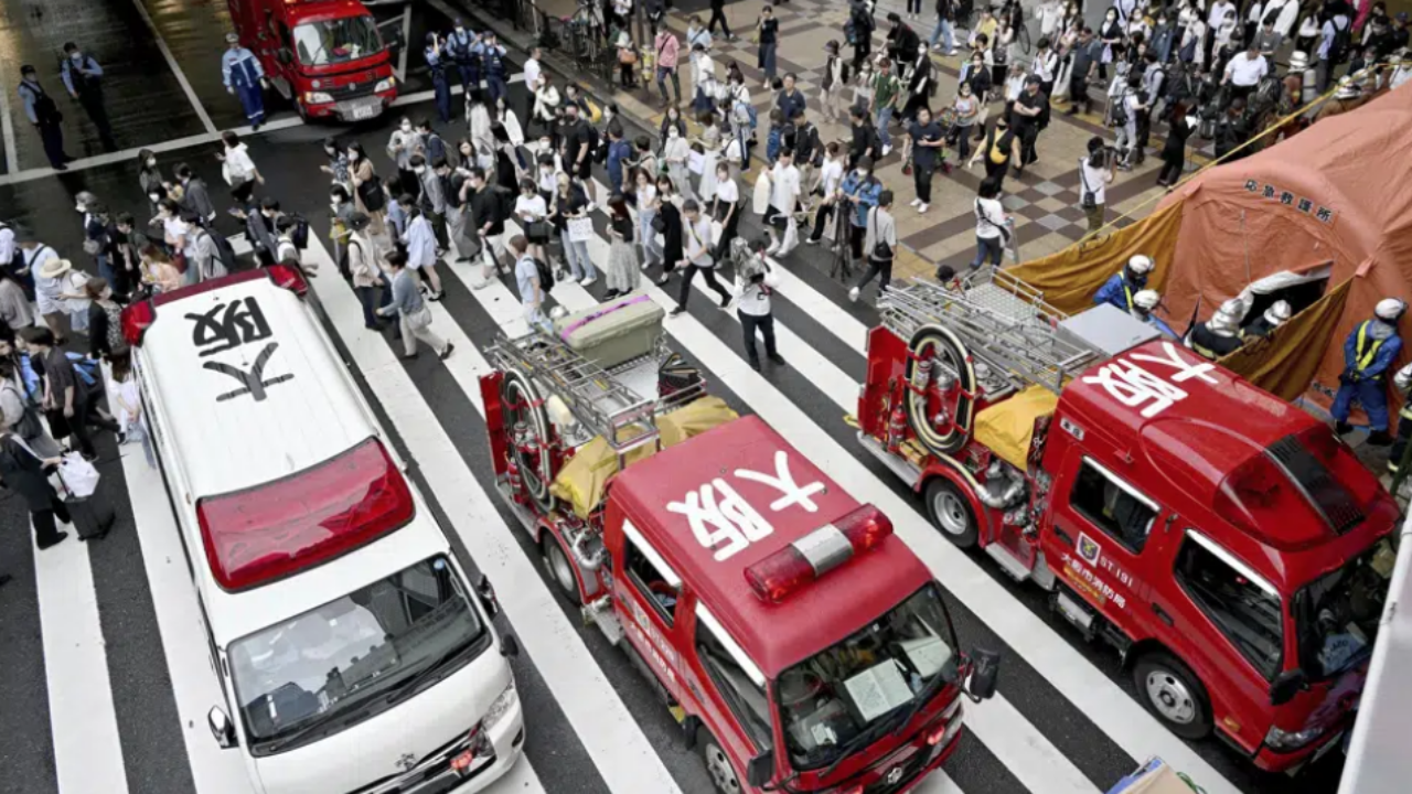 ห้างโอซากาป่วน หญิงสาวพ่นสเปรย์ปริศนาในห้องน้ำ มีผู้บาดเจ็บหลายราย