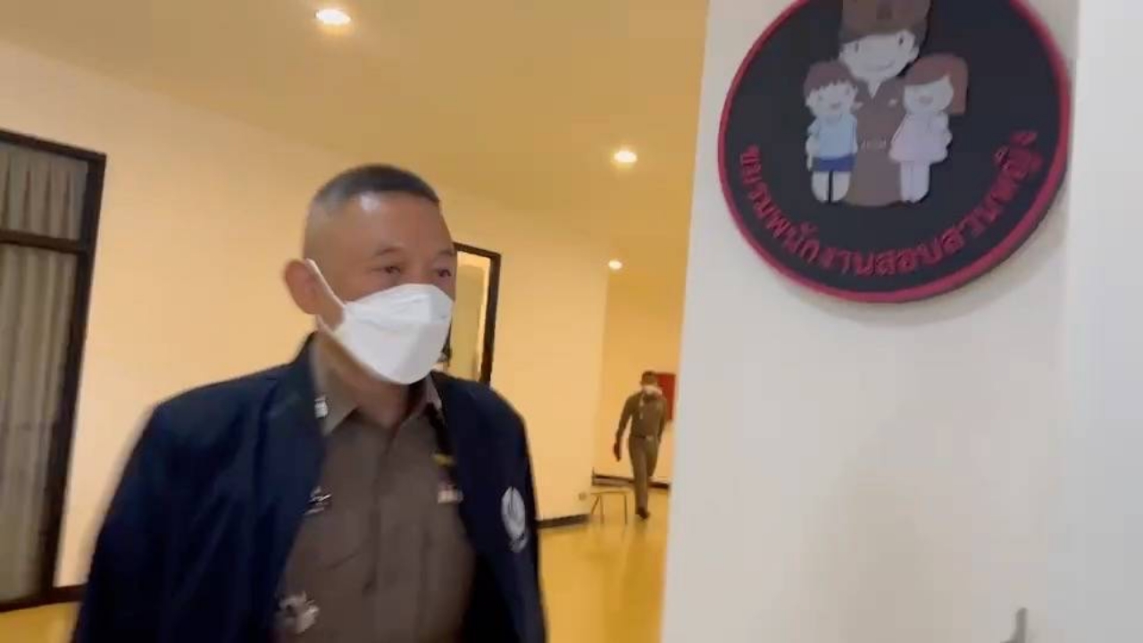 "ผู้การชลบุรี" โดน 3 ข้อหาหนัก คดีรีดเงินเว็บพนัน 140 ล้าน