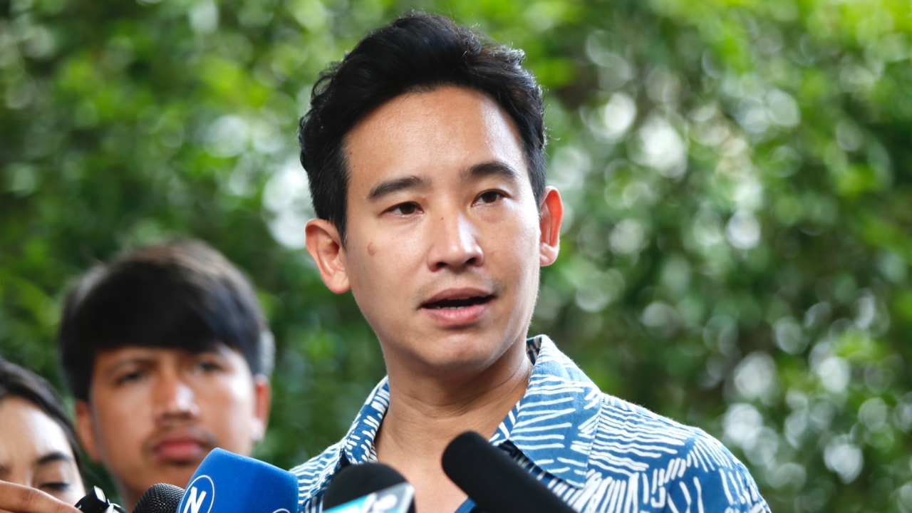 "พิธา" ติดโควิด-19 เลื่อนประชุม 8 พรรค-"ชัยธวัช" ประชุม ส.ส.ใหม่แทน