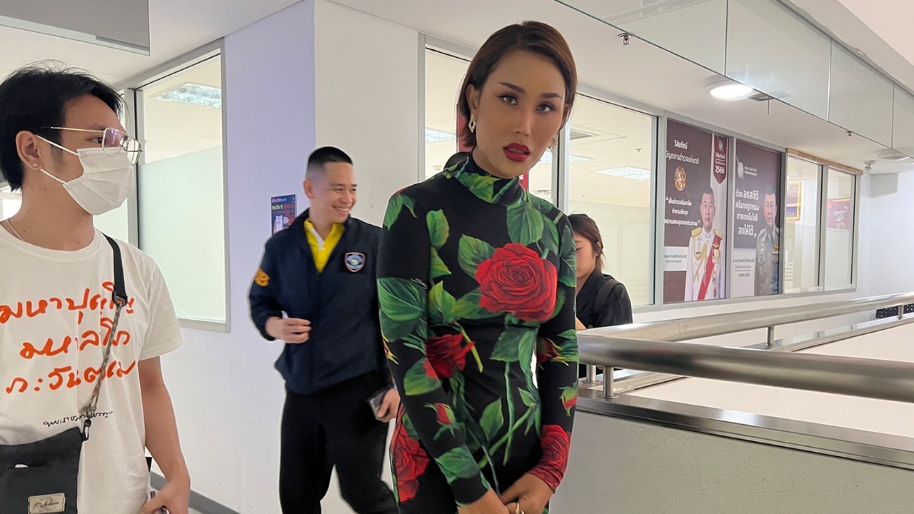 แอนนา ทีวีพูล พบตำรวจแสดงความบริสุทธิ์ใจ ไม่หนีคดีกล่องสุ่ม 200 ล้าน