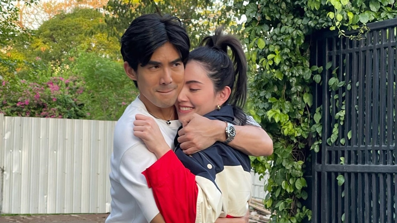 ฟินจิกหมอน ใหม่-เต๋อ กอดรัดฟัดกันมุ้งมิ้ง เห็นแล้วเบาหวานขึ้นตาทันที