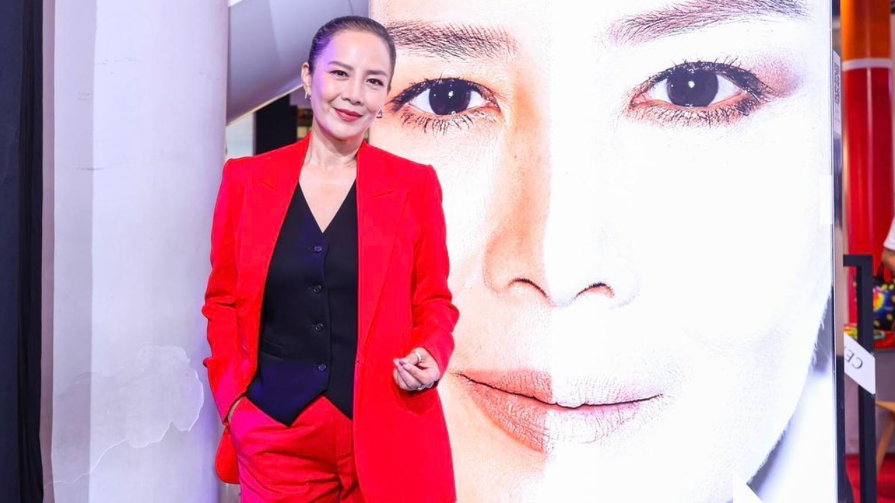 ต่าย เพ็ญพักตร์ กับเคล็ดลับความงามในวัย 62 ปี และเสน่ห์ที่มัดใจคนทุกยุคสมัย 